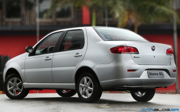 2013 Fiat Siena – Manual do Proprietário