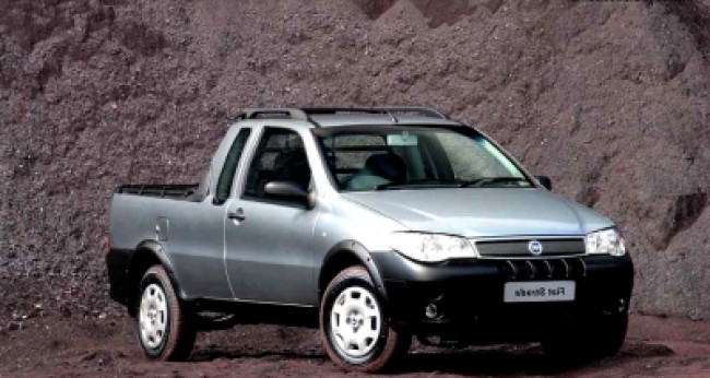 2005 Fiat Strada – Manual do Proprietário