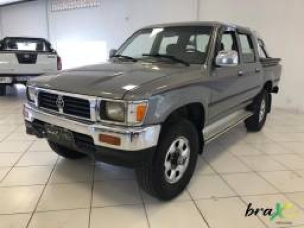 1999 Toyota Hilux – Manual do Proprietário