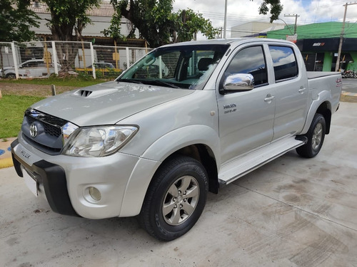 2010 Toyota Hilux – Manual do Proprietário