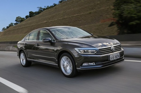 2018 Volkswagen Passat – Manual do Proprietário