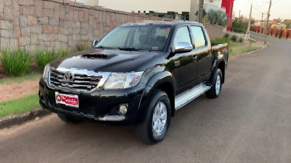 2011 Toyota Hilux – Manual do Proprietário