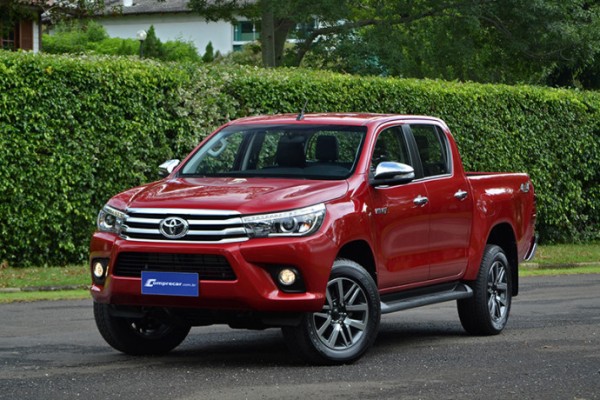 2016 Toyota Hilux – Manual do Proprietário