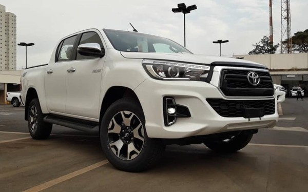 2019 Toyota Hilux – Manual do Proprietário